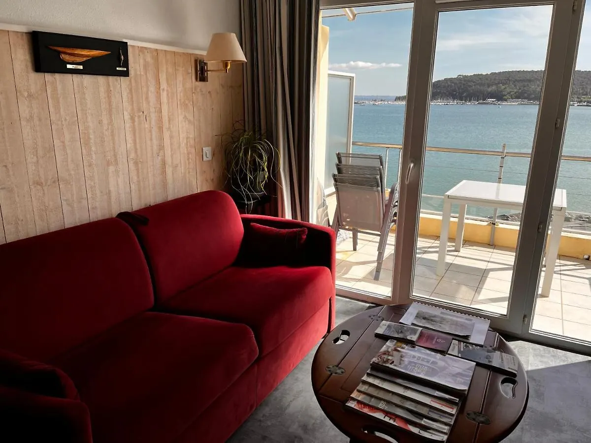 Une Terrasse Sur La Mer Crozon